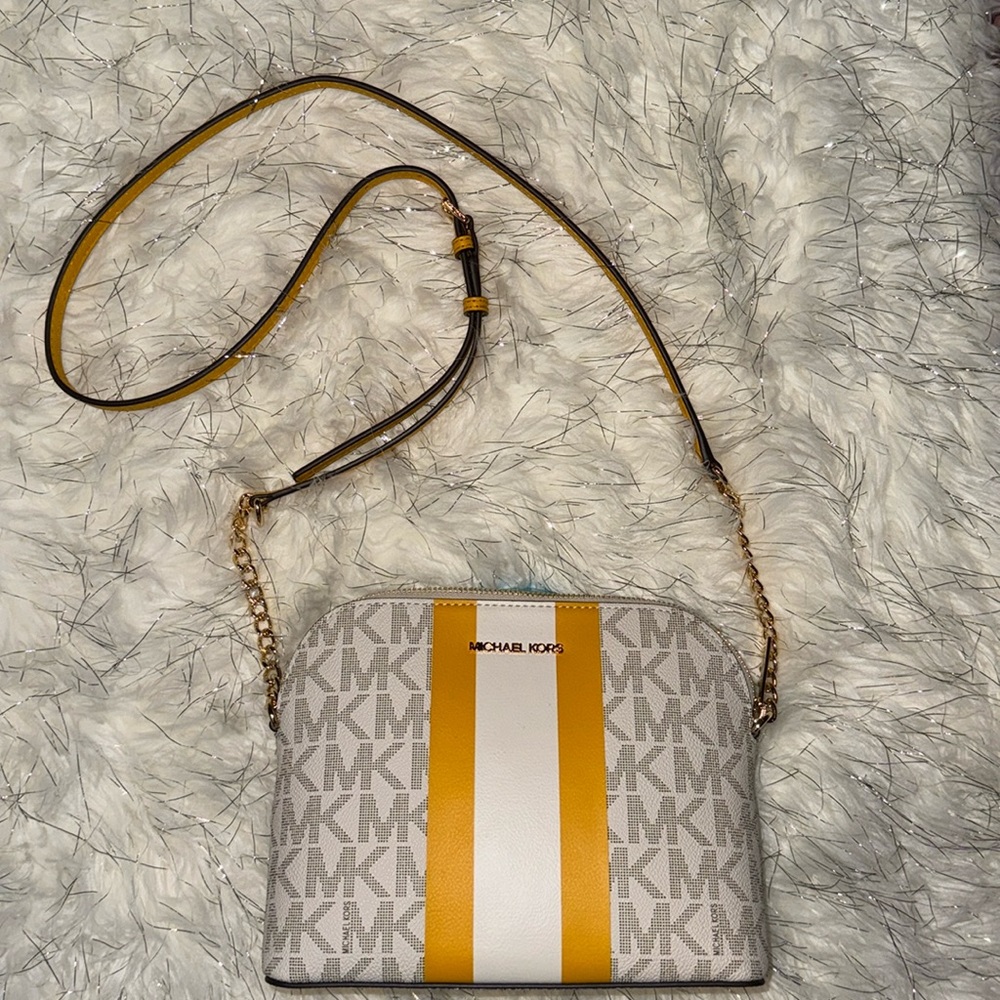Michael Kors Crossbody purse